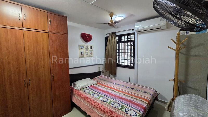 3 Room (3I) HDB for Sale in  215 Boon Lay Place - Image 3